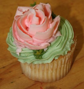 Deluxe Rose Cupcakes
